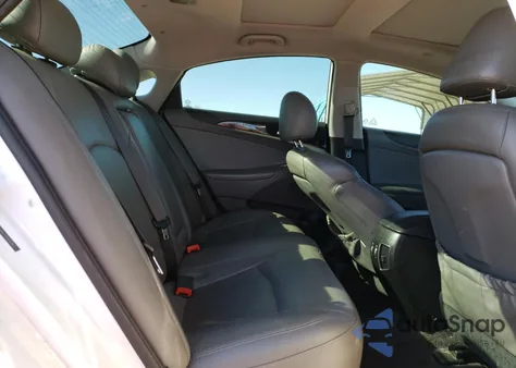 2014 Hyundai Sonata Se z USA, uszkodzony, nr VIN 5NPEC4AC7EH926063